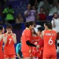 中国女排两大功勋或即将退役状态下滑引发郎平辞职原因郎平:朱婷手腕伤势较重
